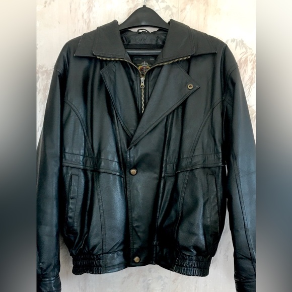 Prestige Leather Black Motorcycle Jacket Large. - Picture 3 of 13
